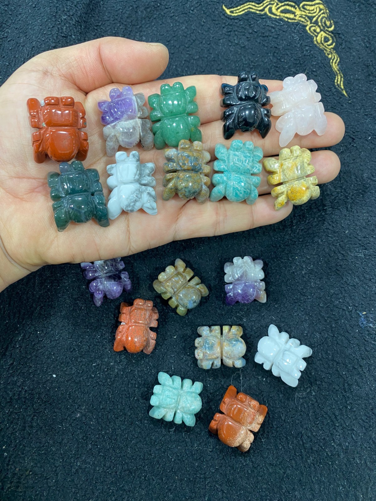 5pcs Wholesale Natural Mixed Quartz Crystal Carved Spider skull reiki healing