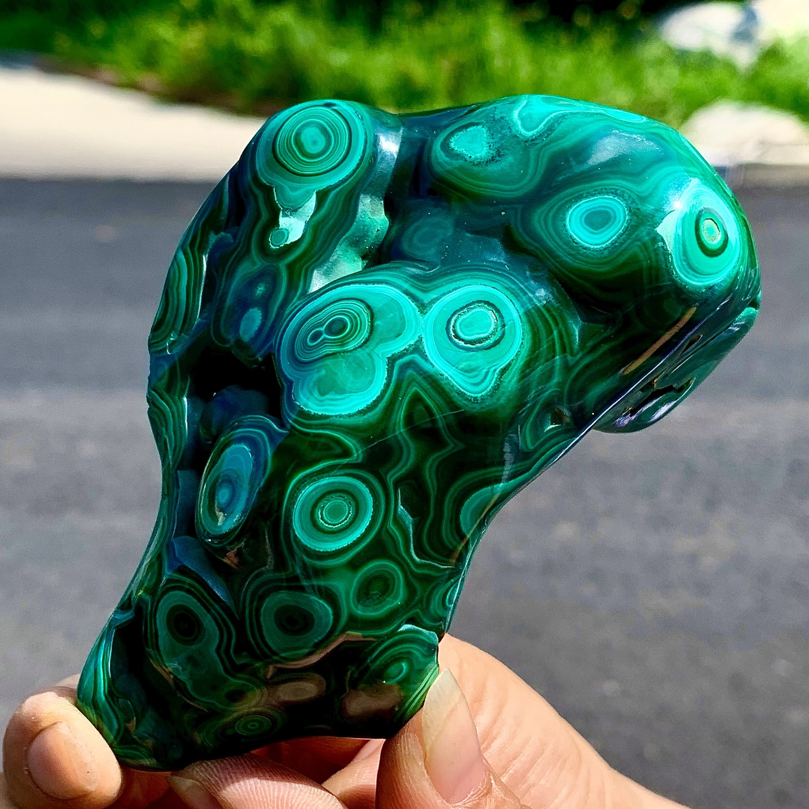 266G Natural glossy Malachite transparent cluster rough mineral sample