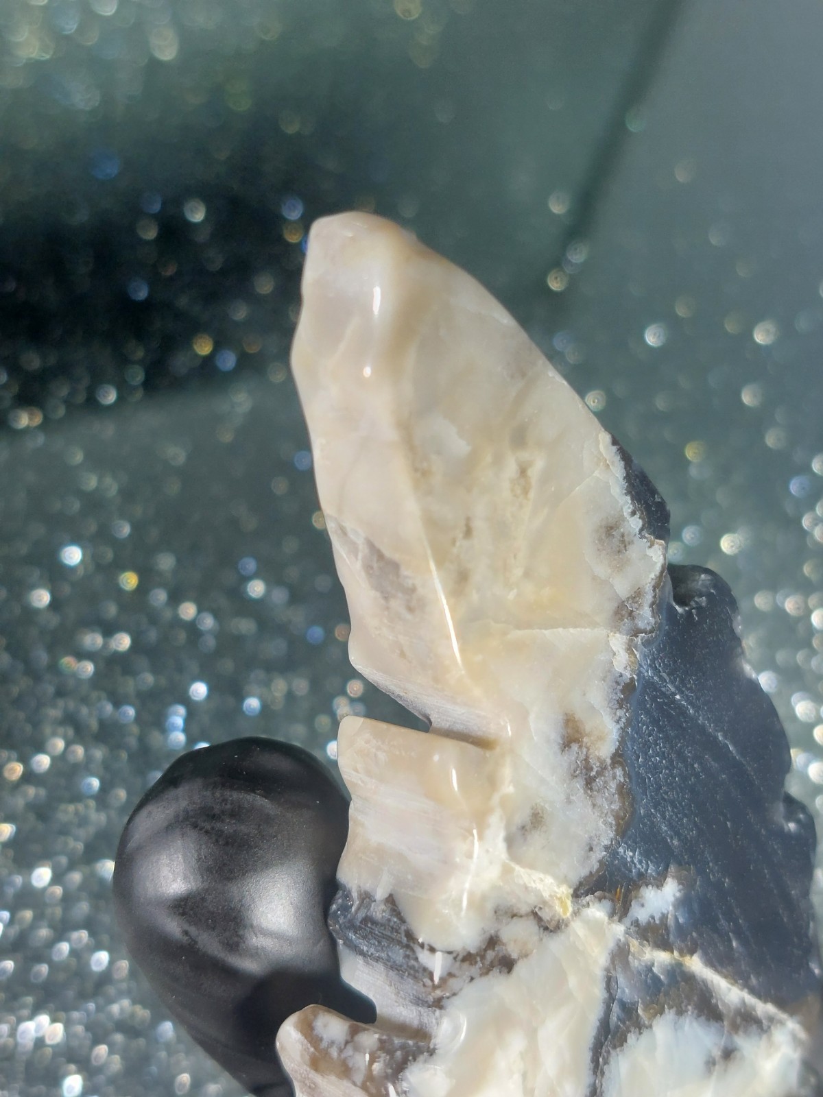 Volcano Agate Feather 78.6g 9.8cm w/ Stand – Grounding Stone (UV Reactive)