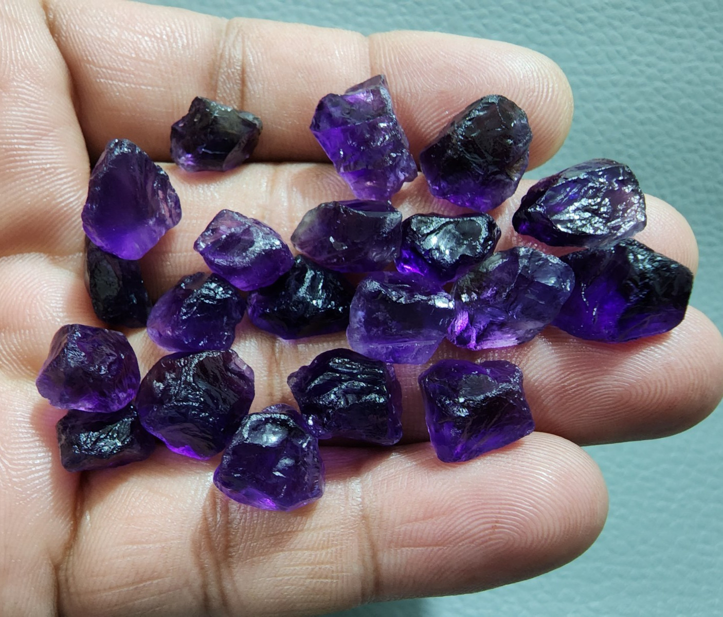20 Pcs Attractive Purple Amethyst Rough Gemstone Raw Size 10-16 MM Crystal Rough