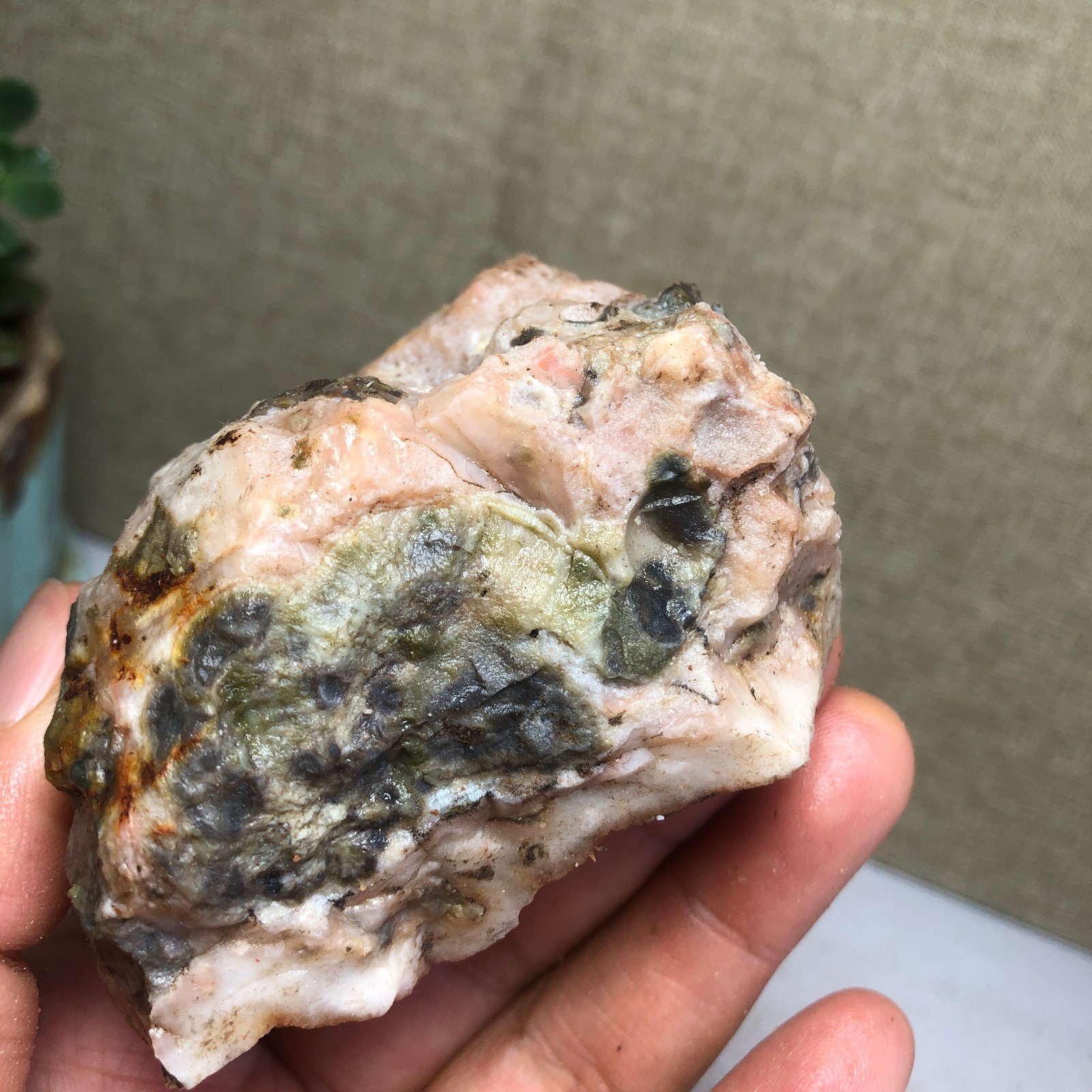 Natural Indonesian Bloodstone agate Crystal rough original Specimen 205g A4677