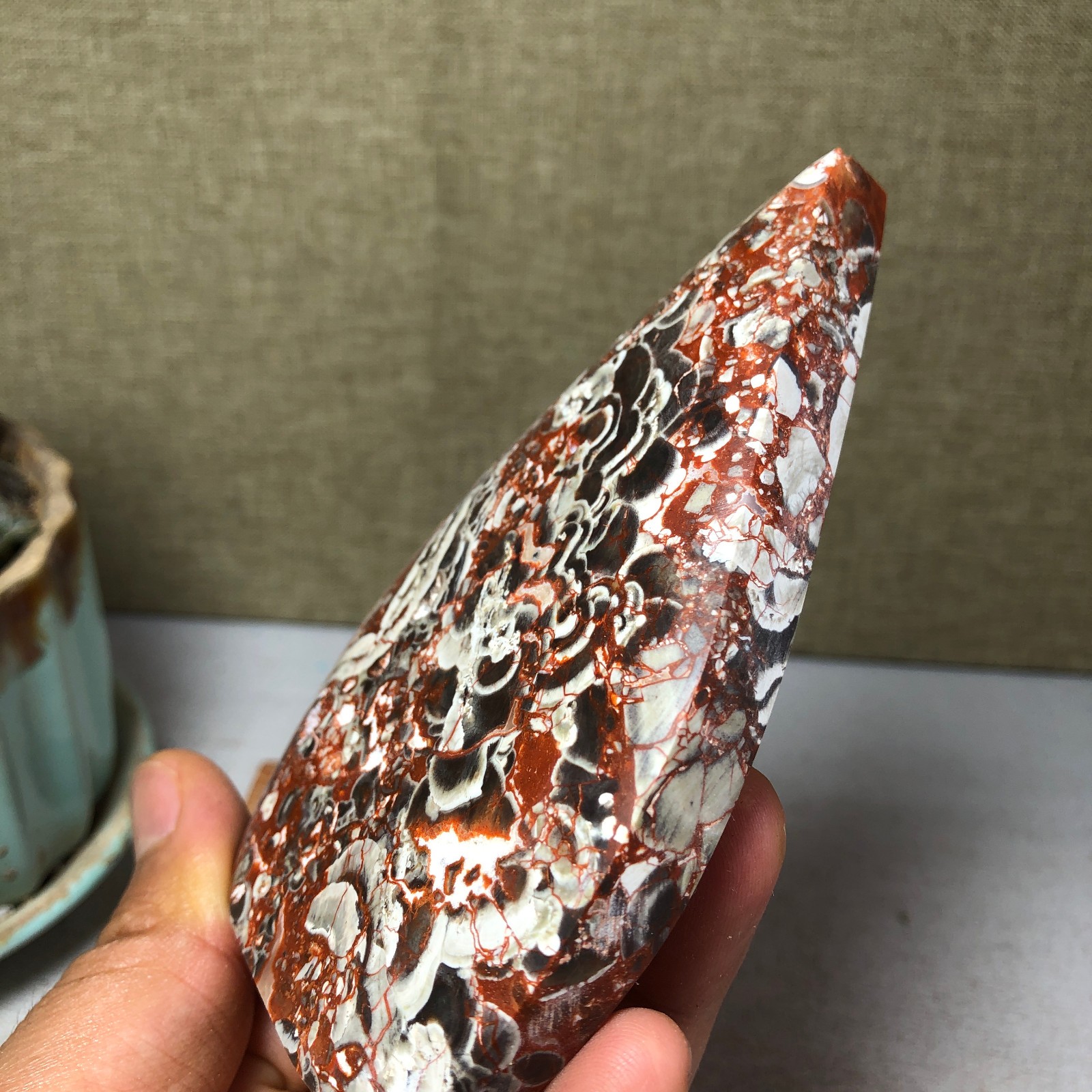 Natural l Indonesian Bloodstone agate point leaf Crystal specimens 173g A4931