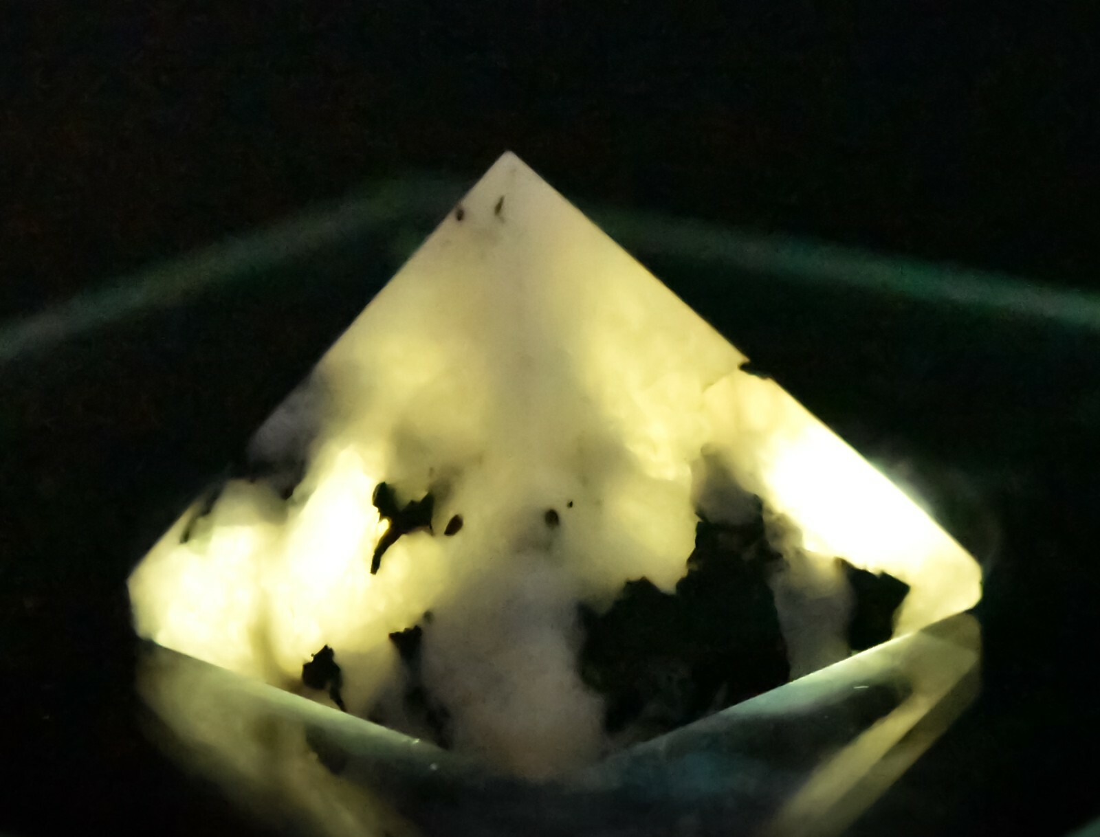 34mm Rainbow Moonstone Pyramid Sparkling Feldspar Gemstone Crystal – India (1PC)