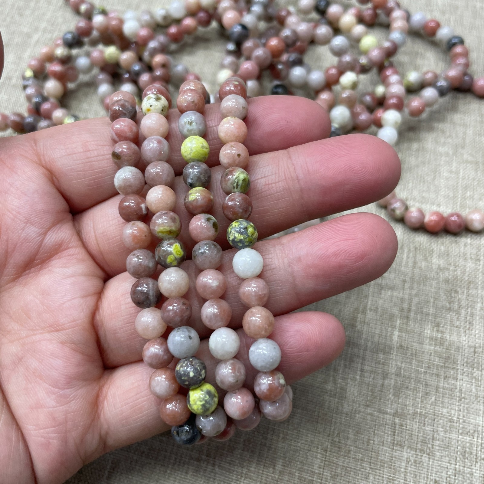 Wholesale 1 Pcs beautiful Stone ball beads 6mm 7.5” crystal Stretch Bracelet