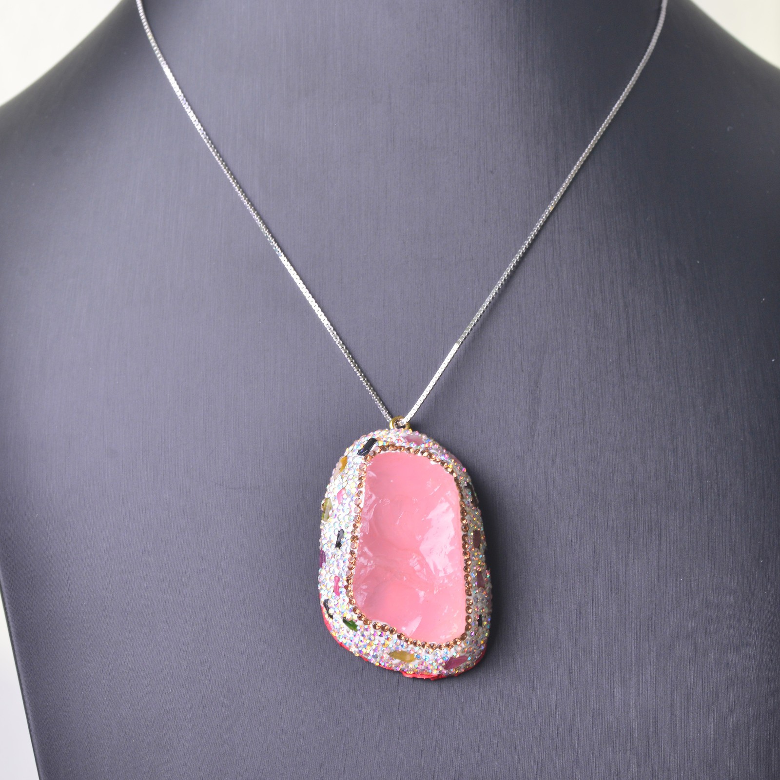 Aquamarine-inlaid alloy necklace gemstone jewelry Energy Crystal