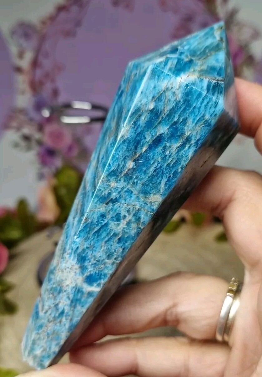 High Quality Brazillian Blue Green Apatite Crystal Point Wand 110mm 158g & Stand