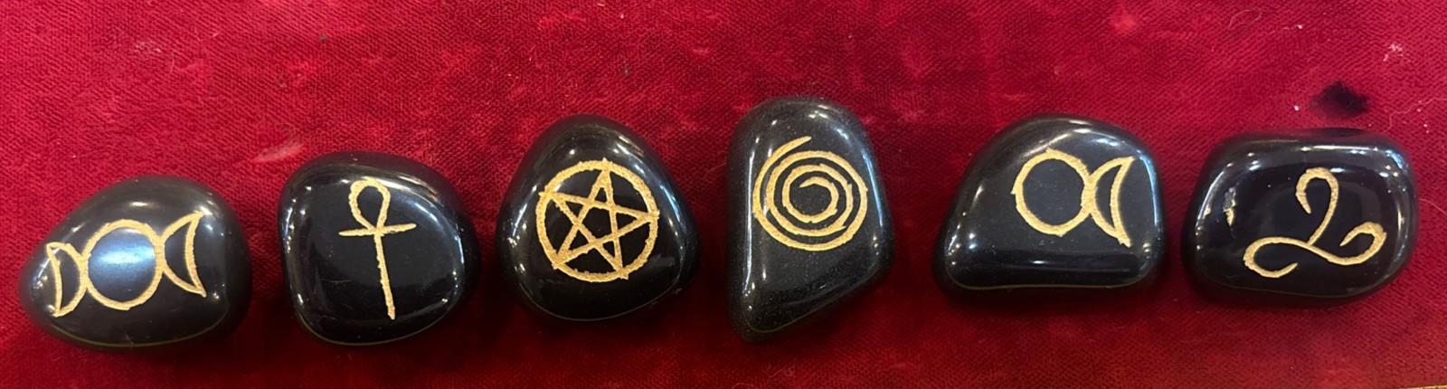 Pagan Wiccan Engraved Stones Set of 6 – Black Agate Moon Pentagram Reiki Paga