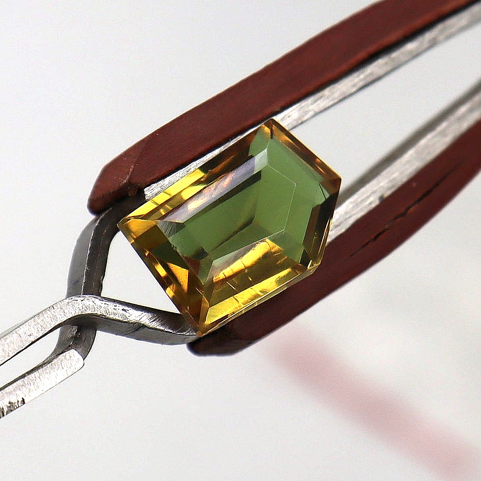 Fancy Shape Natural Certified Color Change Alexandrite Loose Gemstone 10-11 Ct