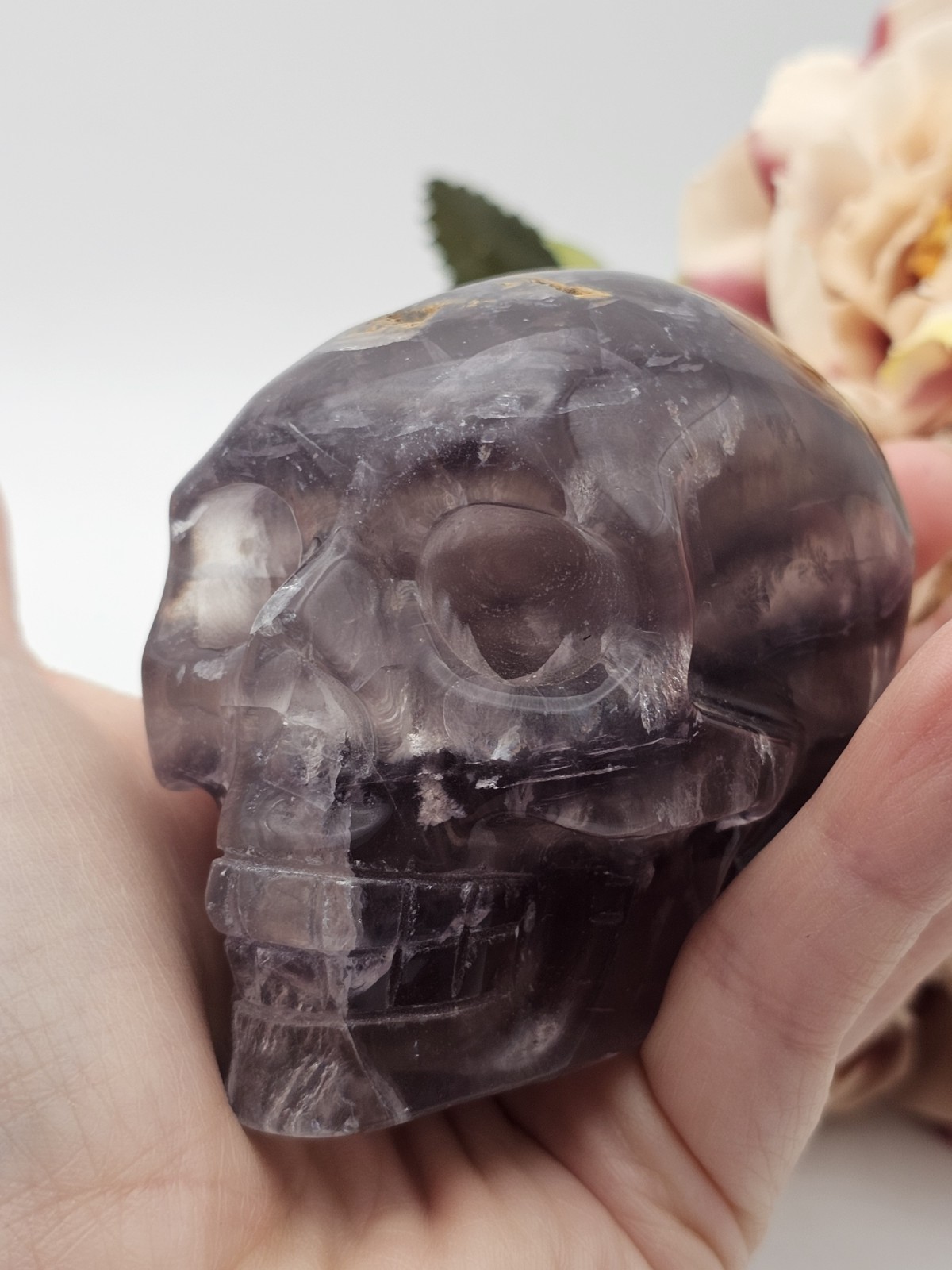 ✨️SALE✨️ Rainbow Fluorite Skull Crystal Carving 420g 5.3 x 7 x 4.7cm purple
