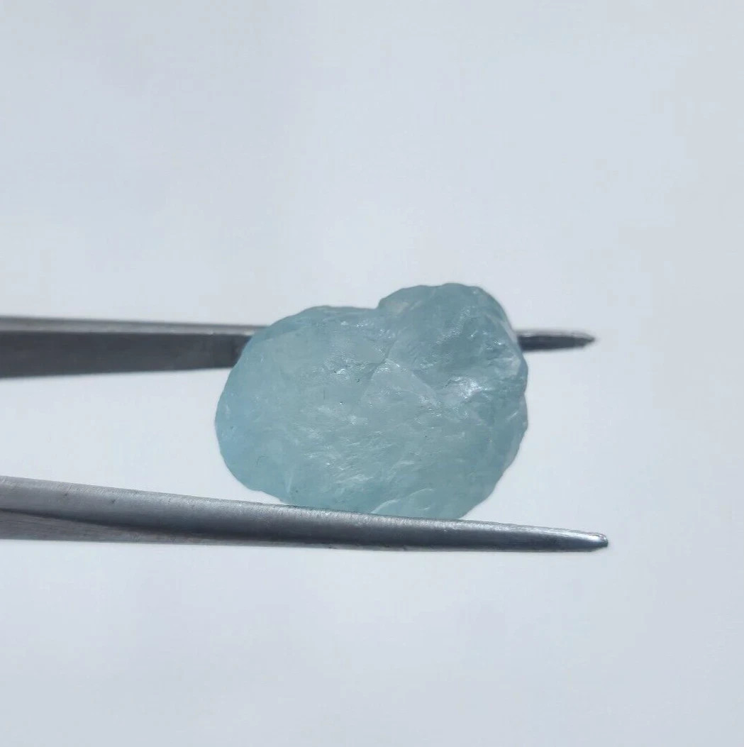 13.50 Carat A+ Wonderful Blue Aquamarine Crystal Raw Size 16X11X9 MM Rough Stone