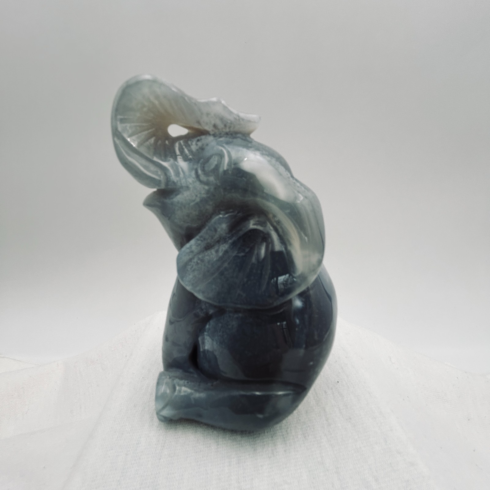 Hand Carved Lucky Elephant Gray Agate Crystal Druzy Geode Cavity 4 inch Figurine