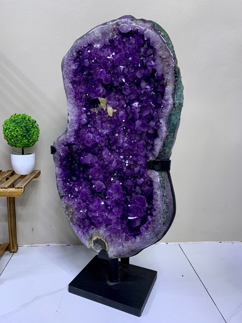 118LB Natural Amethyst Geode Crystal Cave Decor Stone Cathedral Specimen Stand