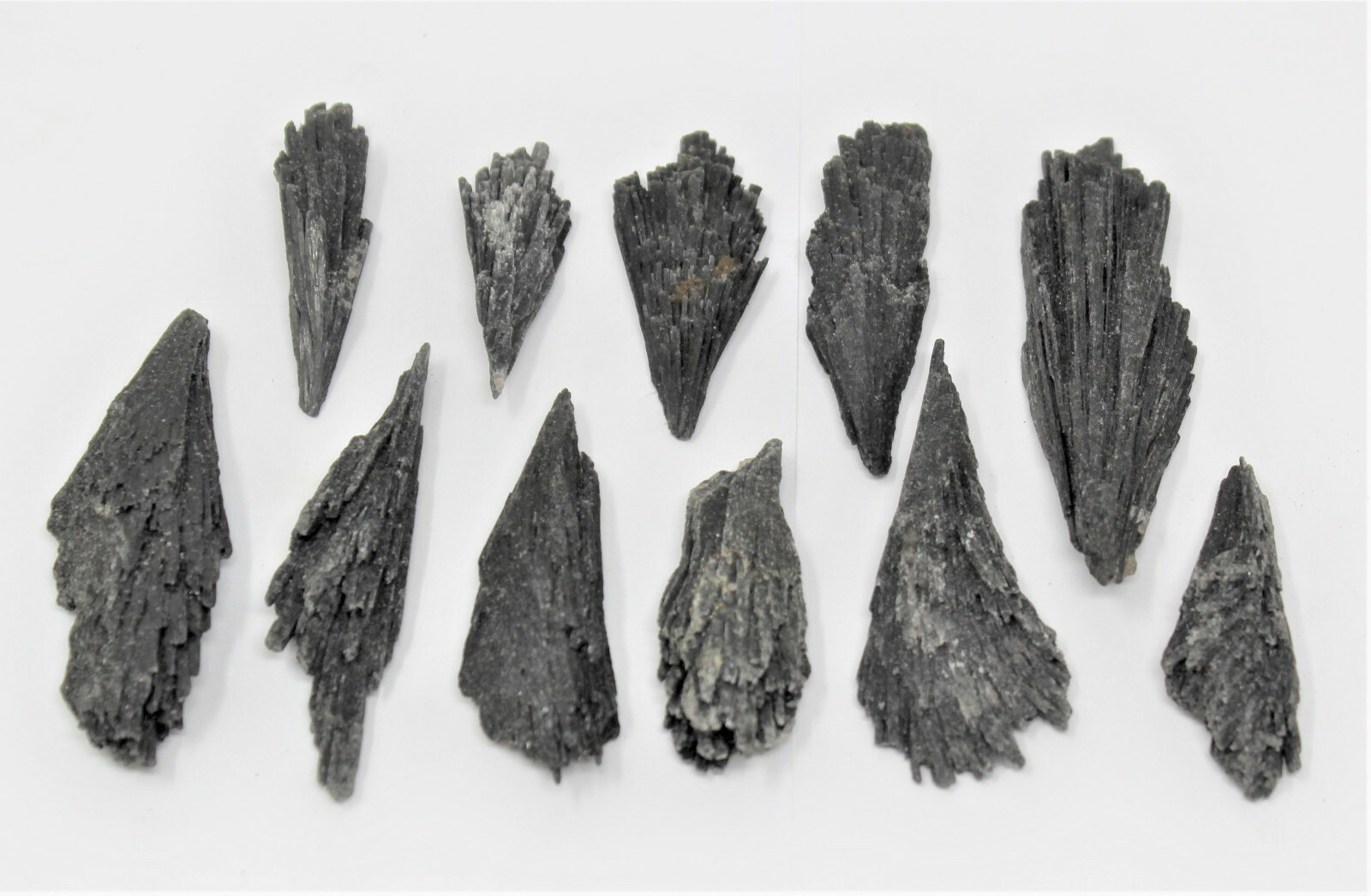 1 LARGE Black Kyanite Blade: Premium Quality Chunky Natural Rough Wand 2″ – 3″
