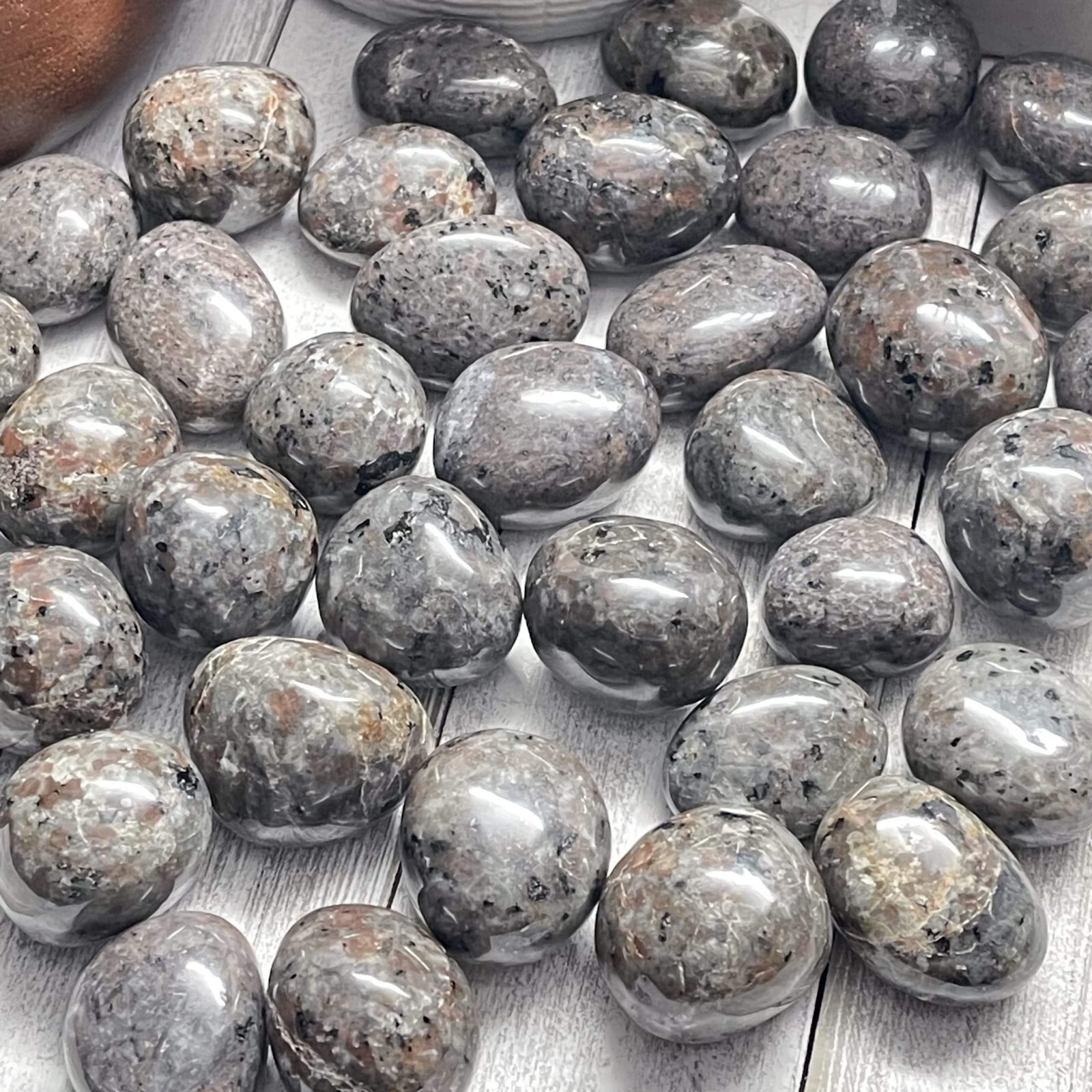 Natural Yooperlite Tumbled Stone UV Reactive Stone Fire Stone Flame Stone