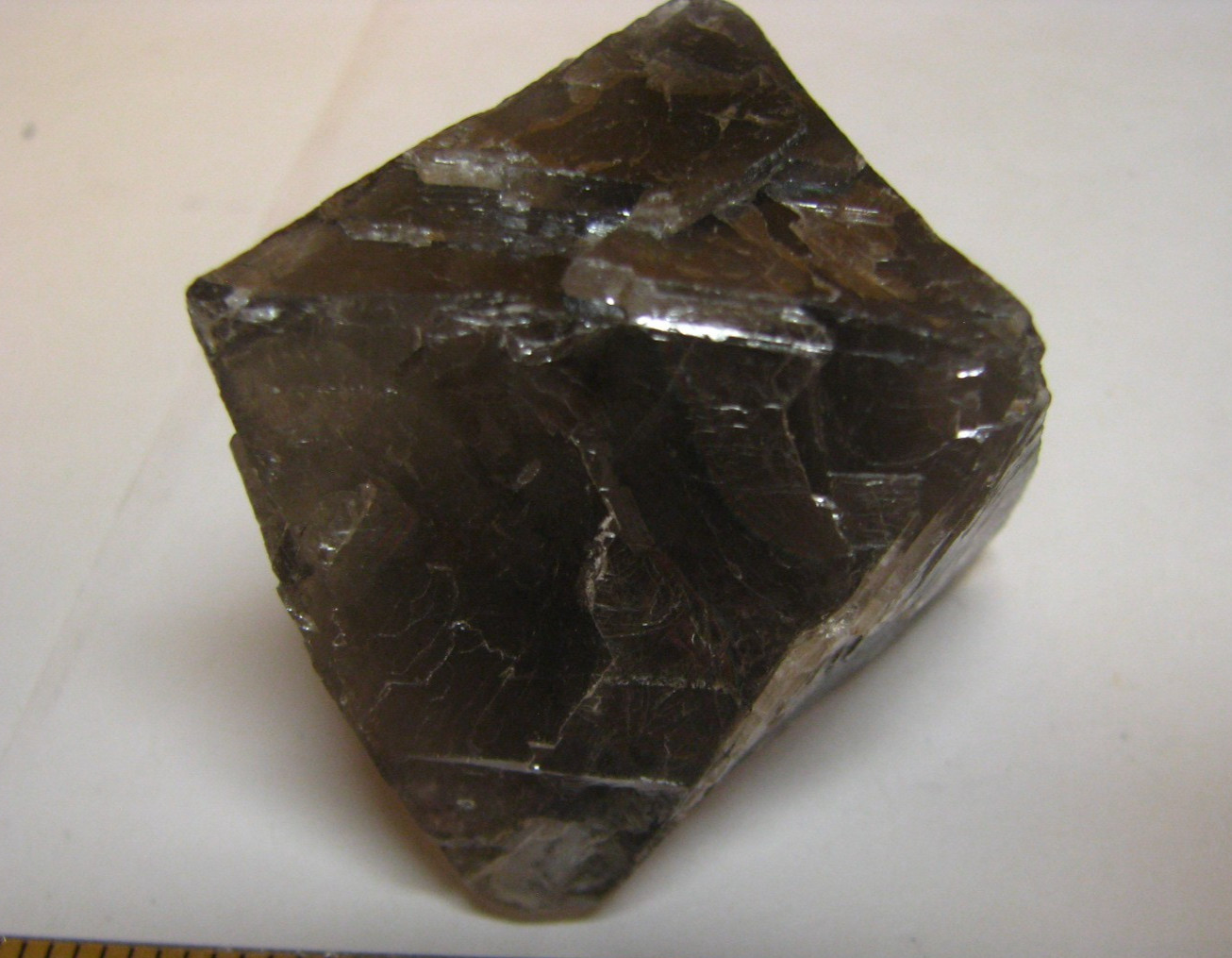 98g LARGE GRAY/CLEAR OCTAHEDRON FLUORITE 2.07×2.06×2.06in DE’AN JIANXI CHINA#243