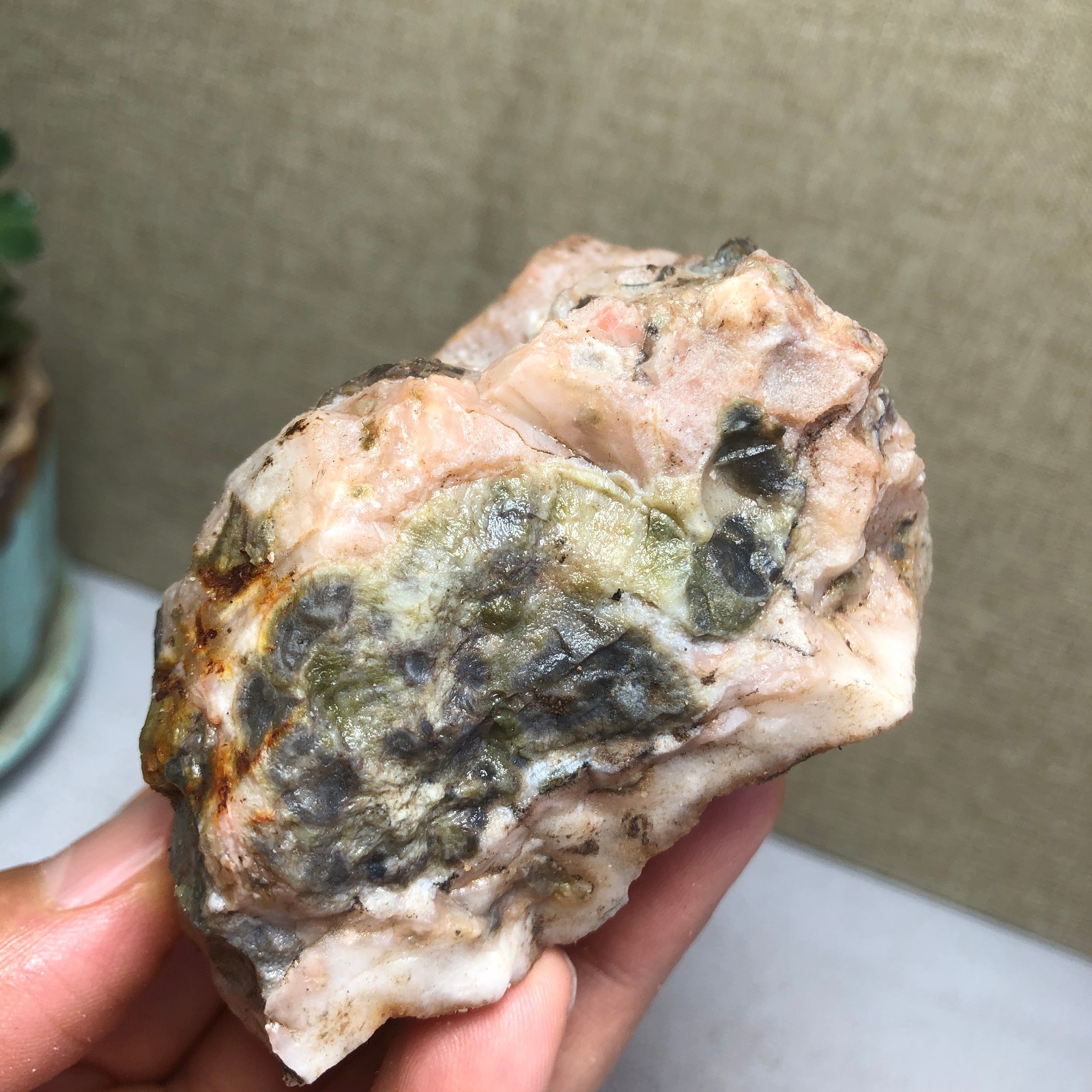 Natural Indonesian Bloodstone agate Crystal rough original Specimen 205g A4677