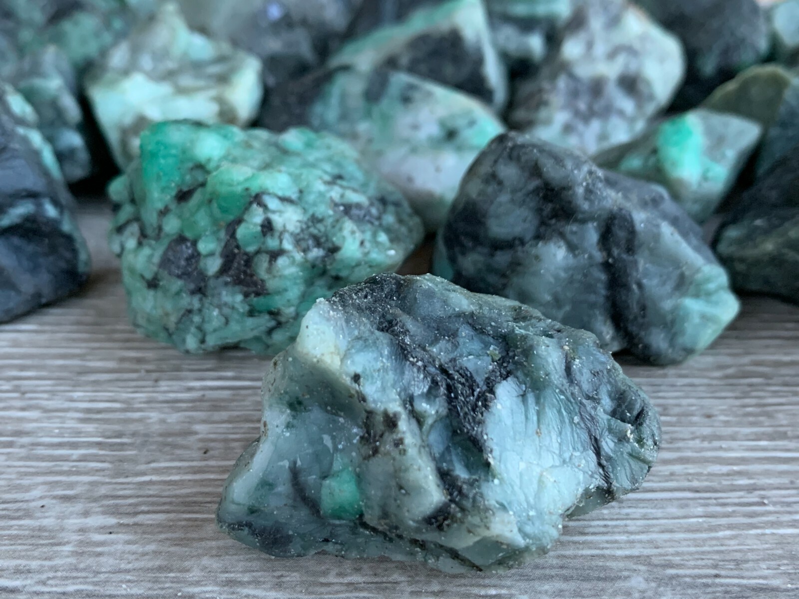 Grade A++ Large Emerald Rough Stones, 2 – 3 Inch Raw Emerald, Wholesale Bulk Lot