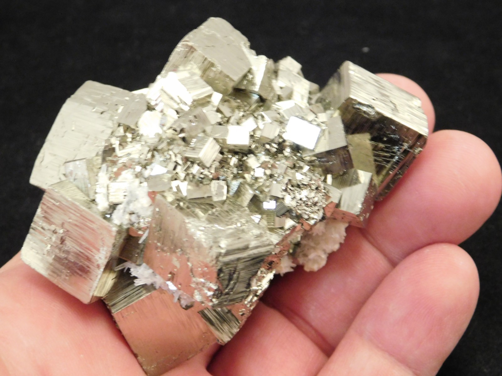 wOw! Larger! Super Nice! PYRITE Crystal CUBE Cluster Huanzala Mine Peru 247gr