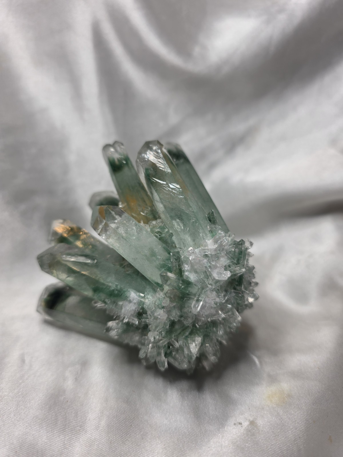 (D9) 276G New Find Green and Yellow Phantom Ghost Quartz Crystal Cluster Mineral