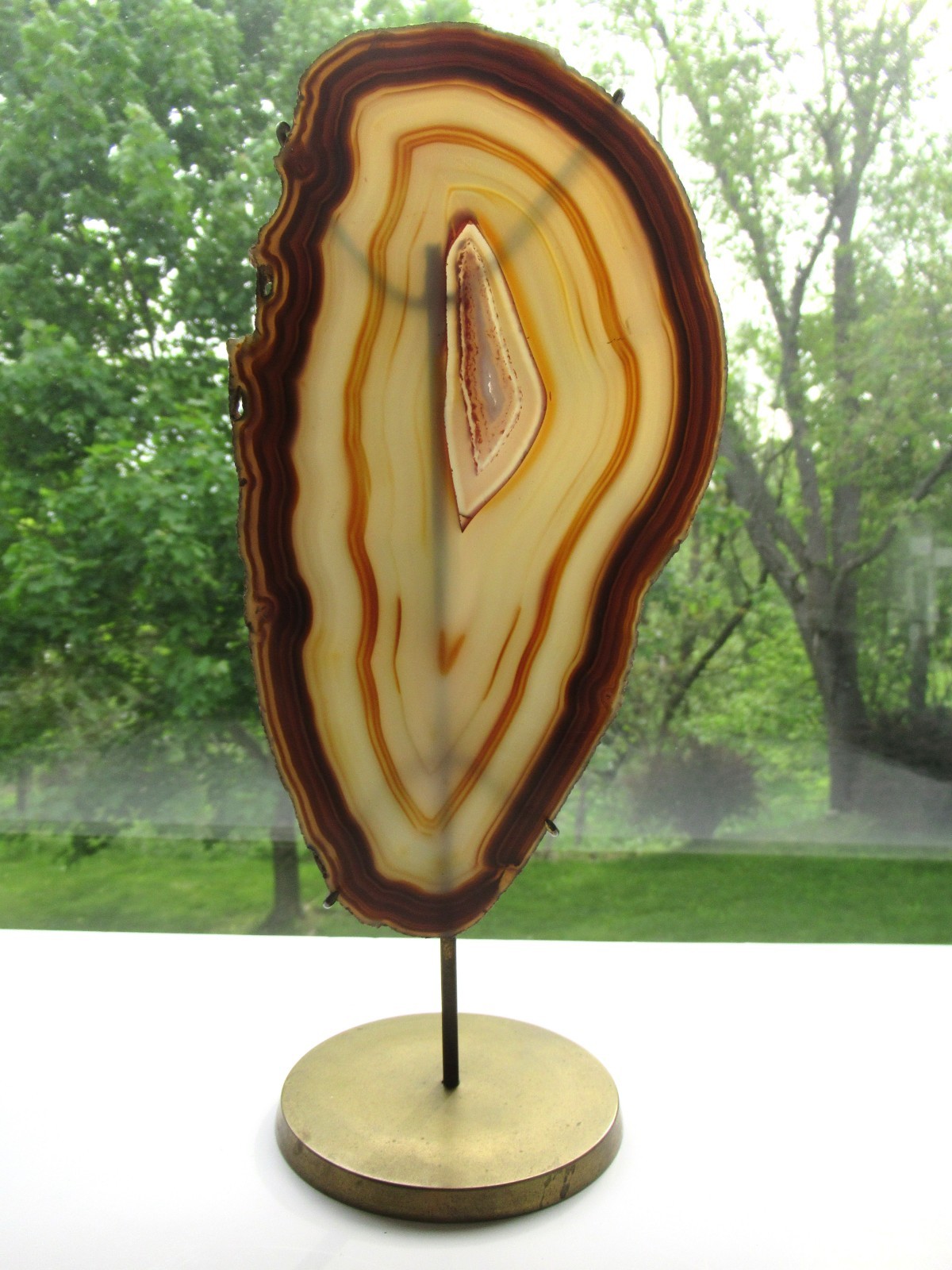 Vintage 10″ Tall Agate Slice on Brass Stand, Marked India, Stone Display Piece