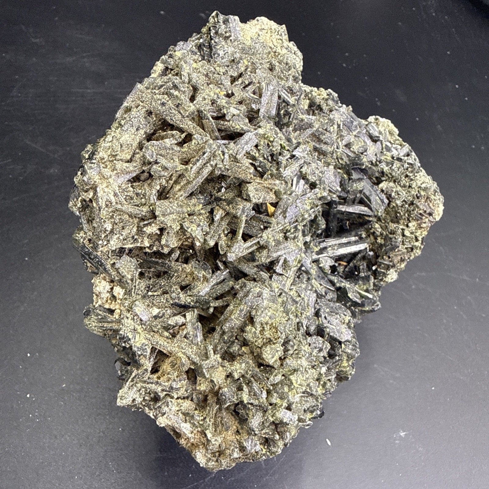 1.6 Lb Large Natural Epidote On Matrix From Pakistan. A+ Specimen,Minerals,Gems.