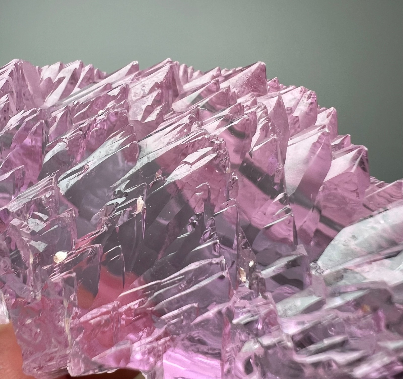 93 Gr. DT Feather-Like Pink Spodumene var. Kunzite Crystal Cluster – Afghanistan