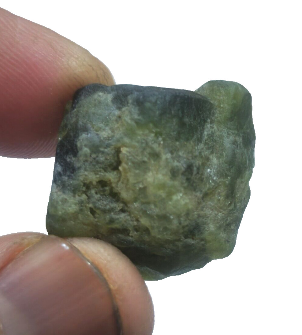 Rare Excellent Tsavorite Green Garnet Rough 77.90 Crt Loose Gemstone For Jewelry