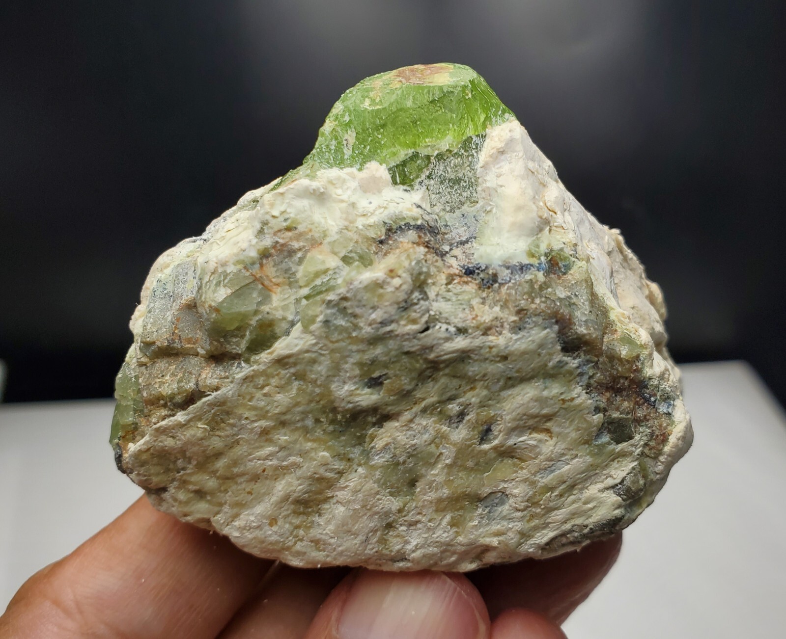 Peridot 500 ct Specimens