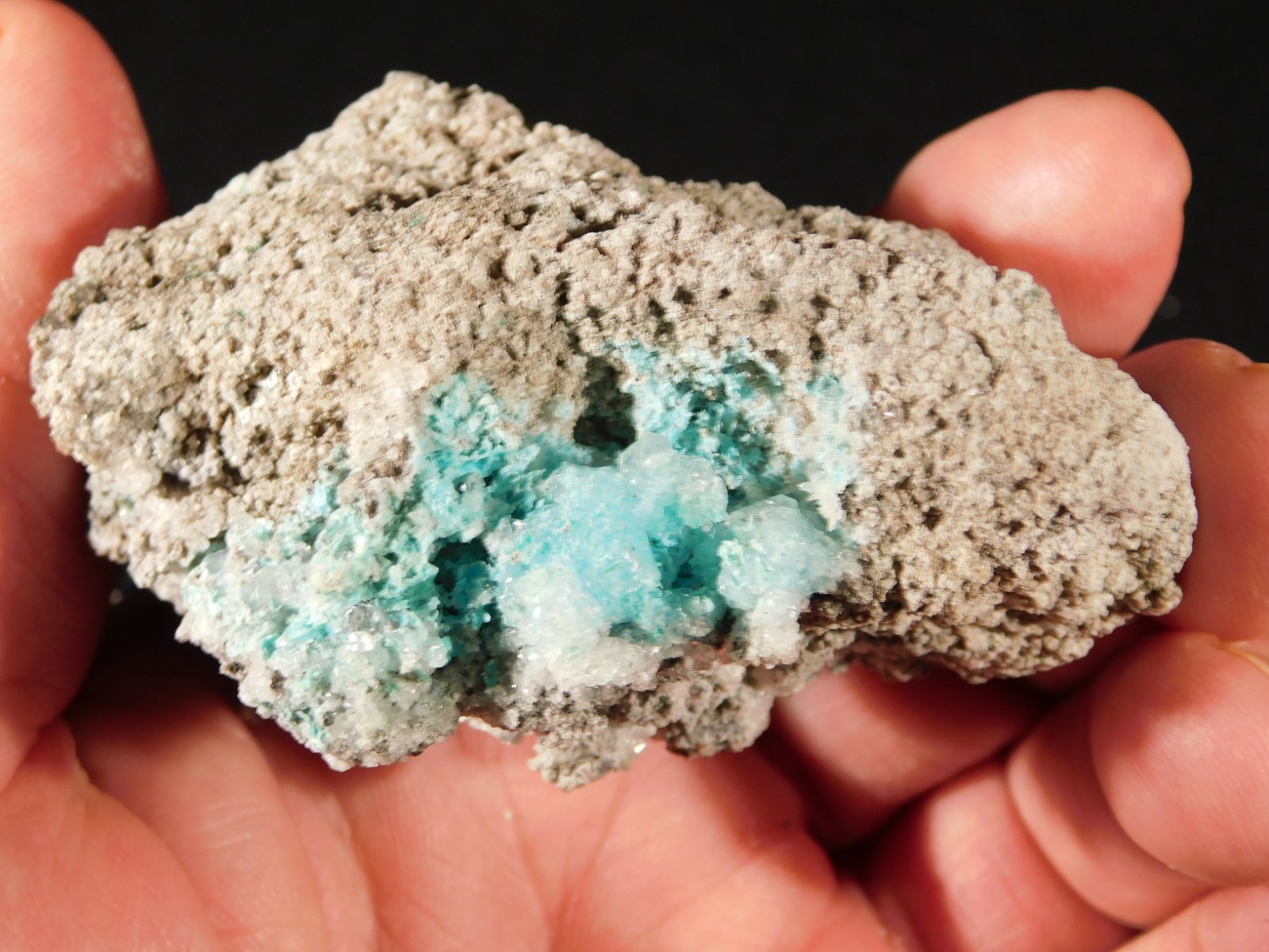 Light BLUE! CHRYSOCOLLA Cluster Under Translucent Druzy Quartz Mexico 133gr