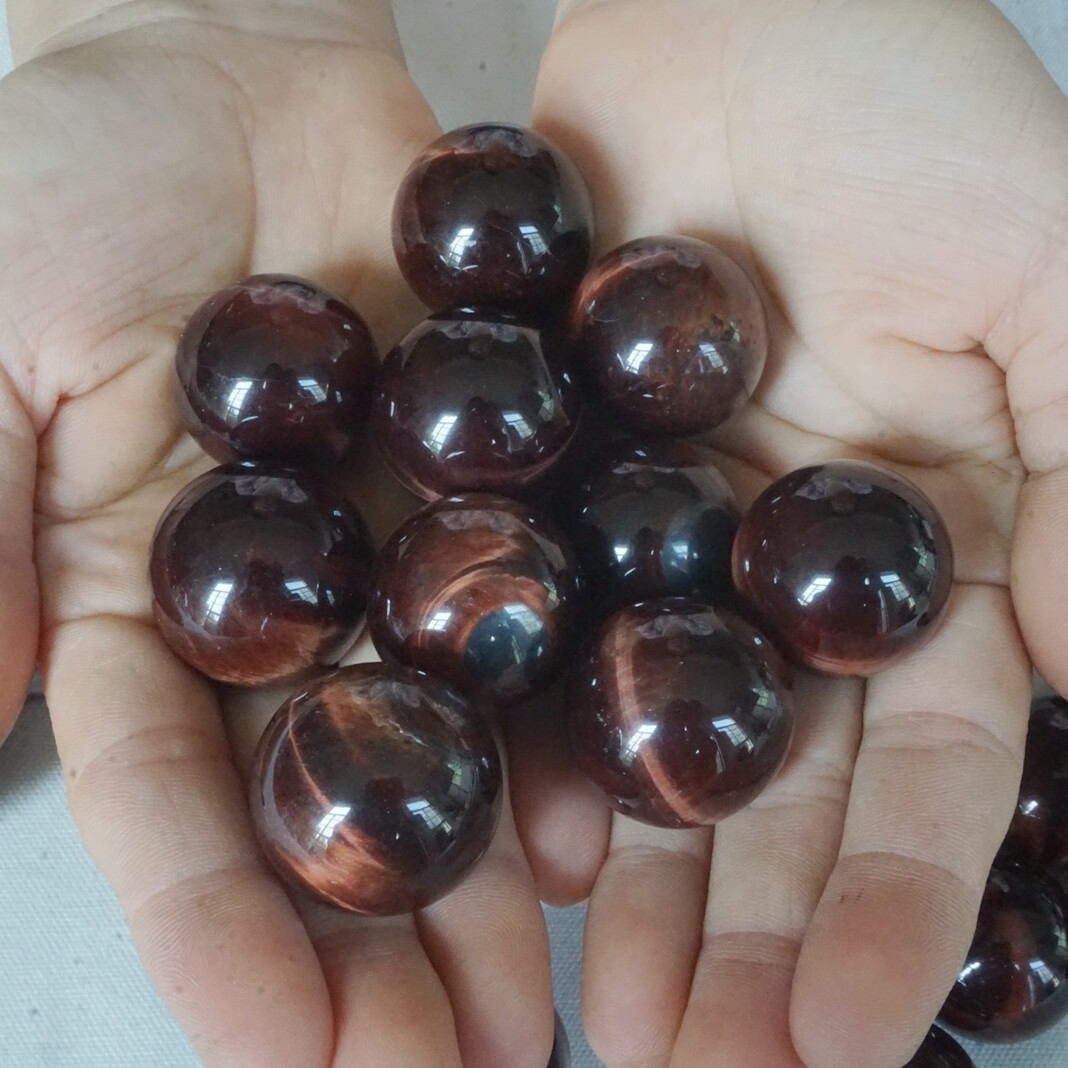 2.2LB 42Pcs Natural Red Tiger Eye Quartz Crystal Sphere Ball Healing 24-26mm