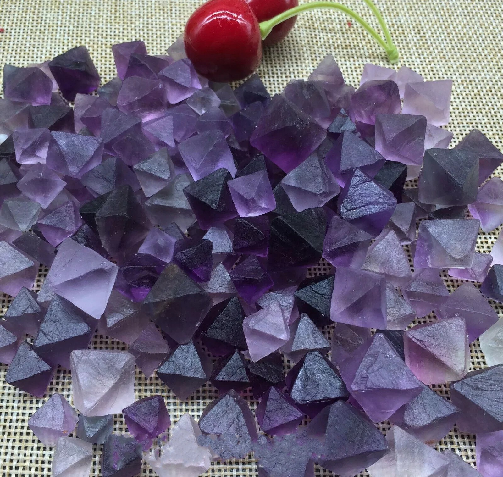Natural Amethyst Fluorite Octahedron Crystals Healing Stone for Reiki Meditation
