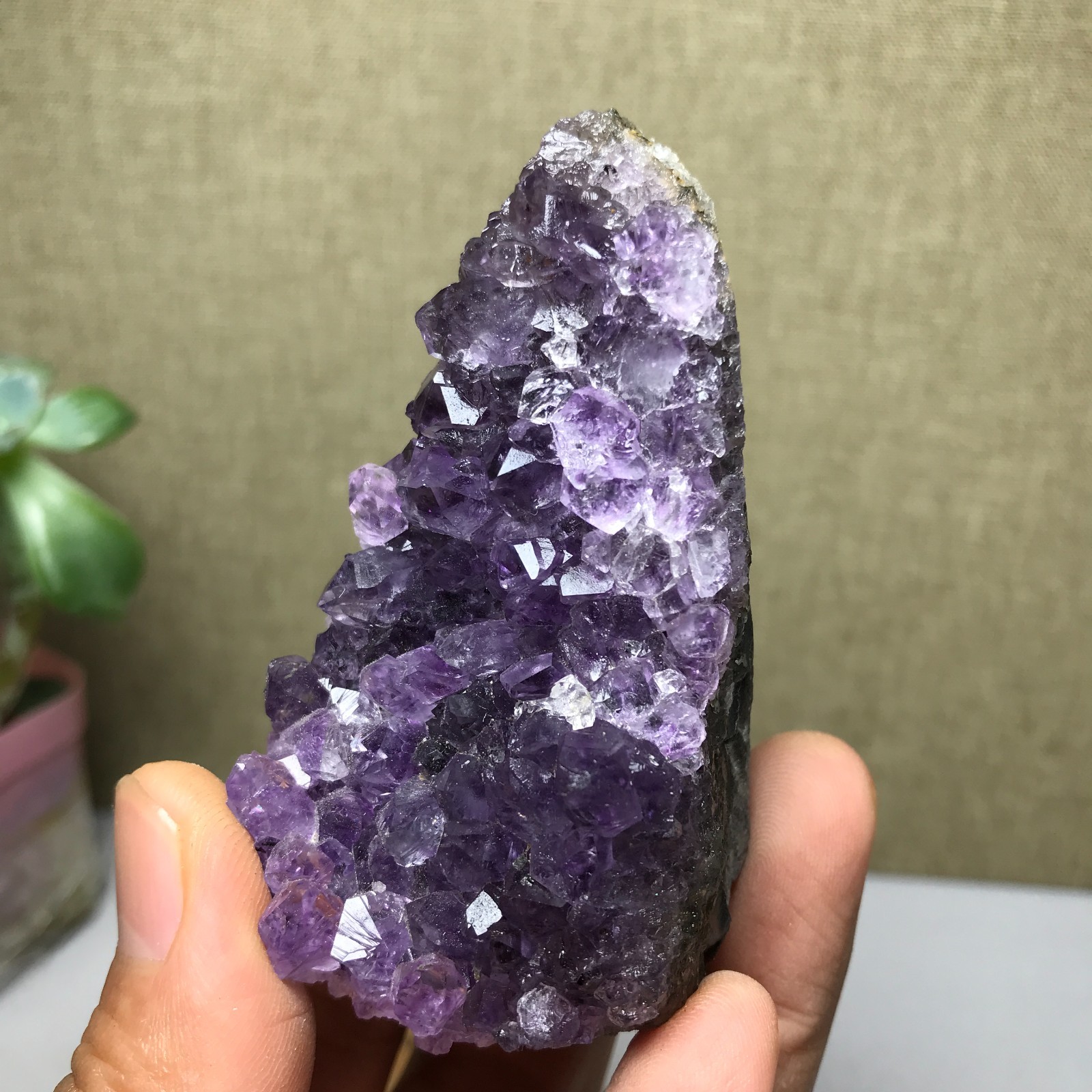 62mm NATURAL amethyst point purple Crystal Cluster Mineral Specimen 111g A1774