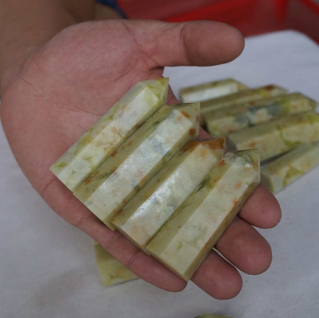 12 Pieces 1kg Natural Yellow Jade Crystal Tower Point Obelisk Polished Healing