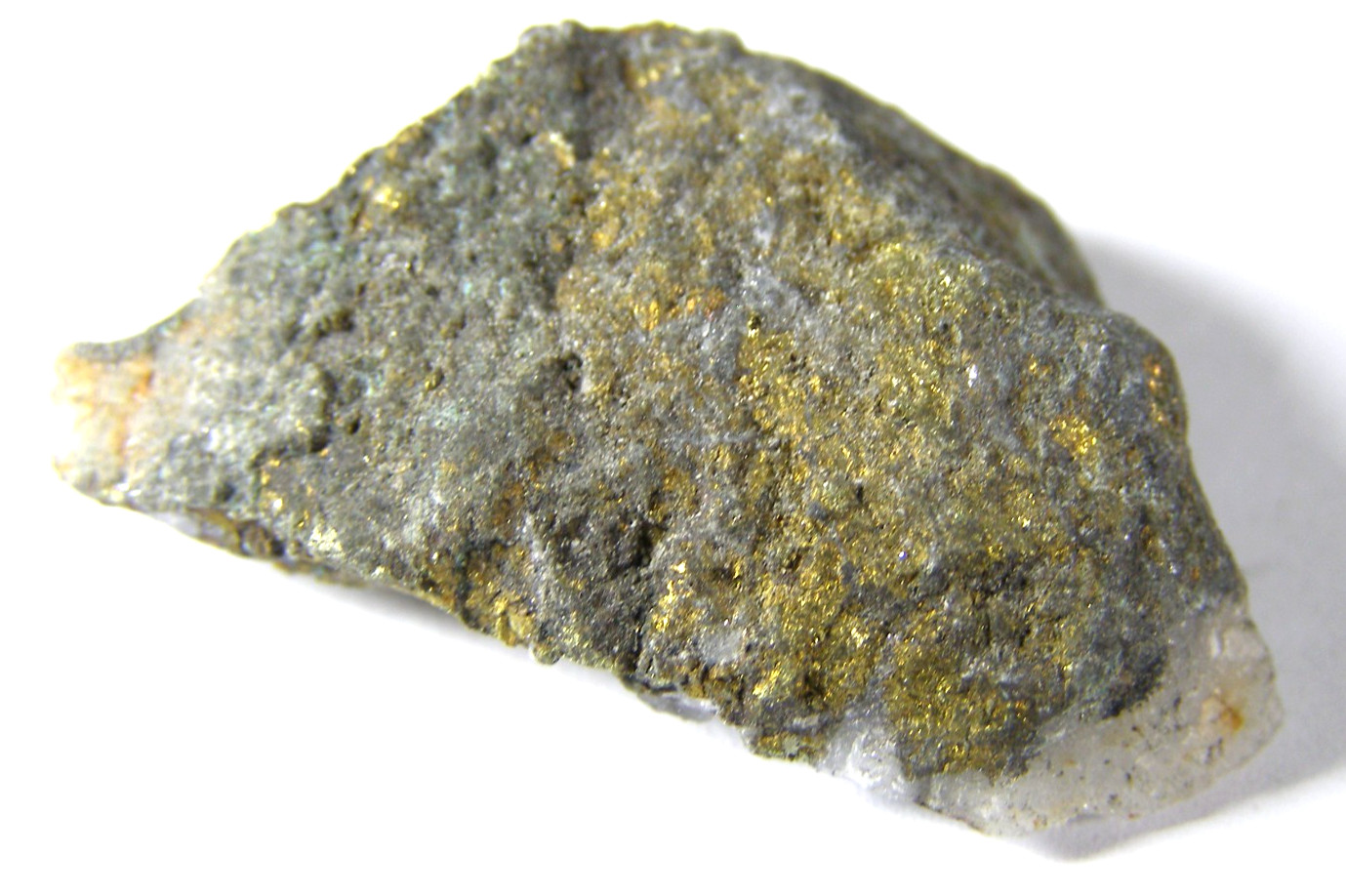 NATURAL CHALCOPYRITE CRYSTALS ON MATRIX ROCK – NORWAY – 3.2 x 3.5 x 1.5 cms #11