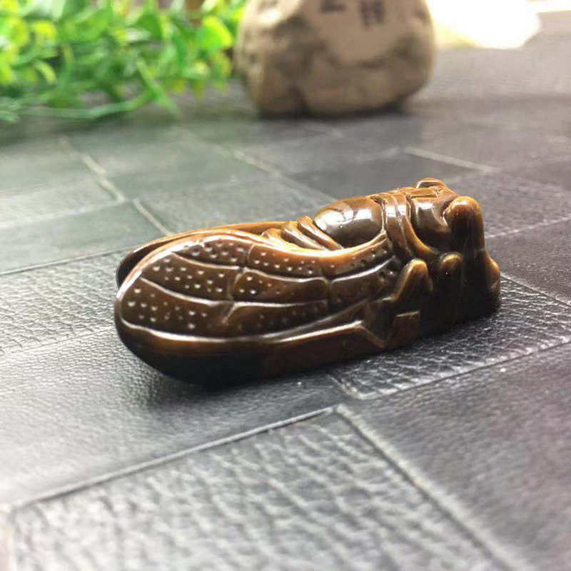 Natural Tiger’s Eye Stone Carved Cicada Quartz Crystal Stone Pendant Healing
