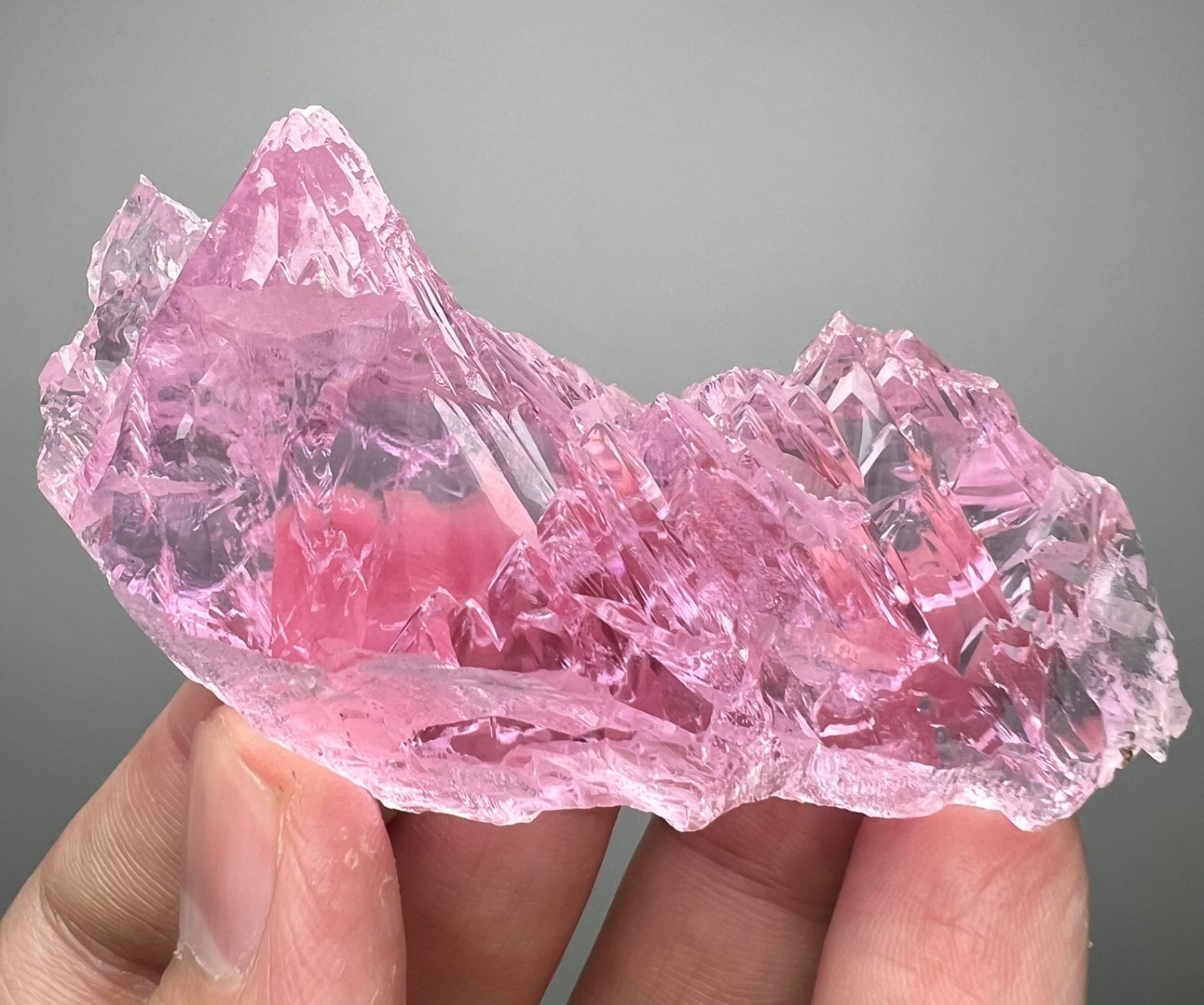 93 Gr. DT Feather-Like Pink Spodumene var. Kunzite Crystal Cluster – Afghanistan