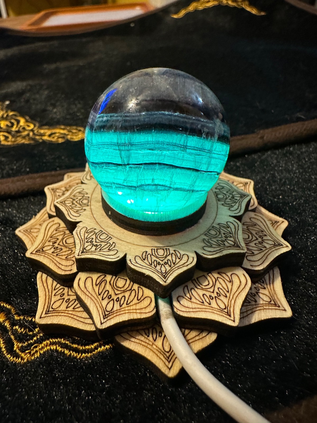 Banded purple fluorite sphere with USB multicolor light stand Free shipping