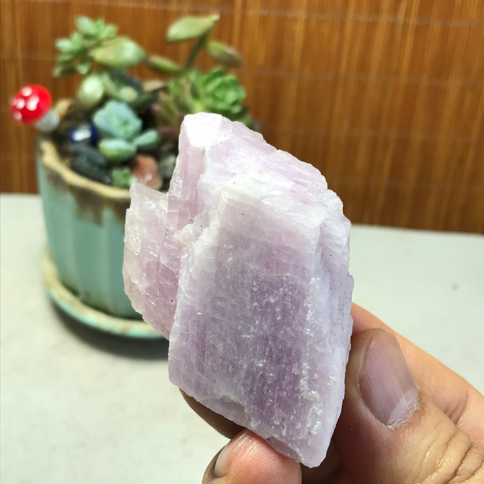 63-43-23mm NATURAL ROUGH KUNZITE PINK SPODUMENE CRYSTALS 81g A5355