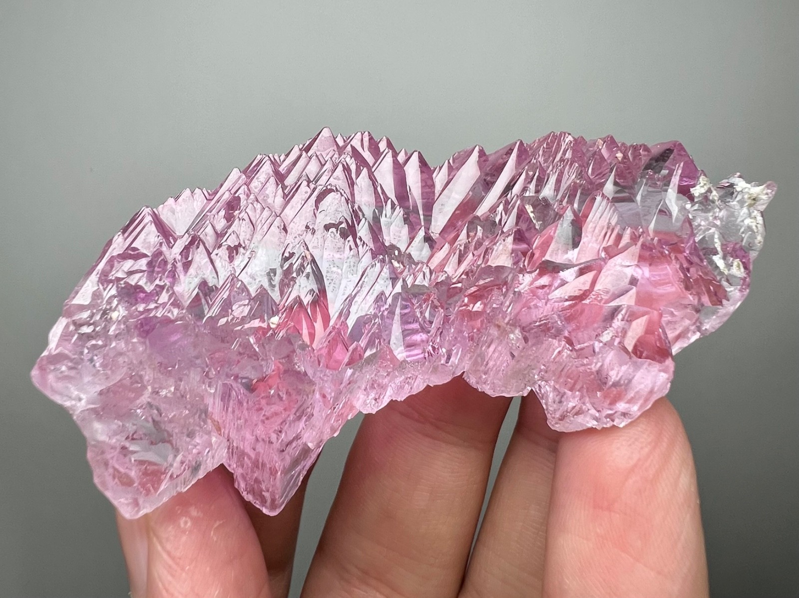 93 Gr. DT Feather-Like Pink Spodumene var. Kunzite Crystal Cluster – Afghanistan