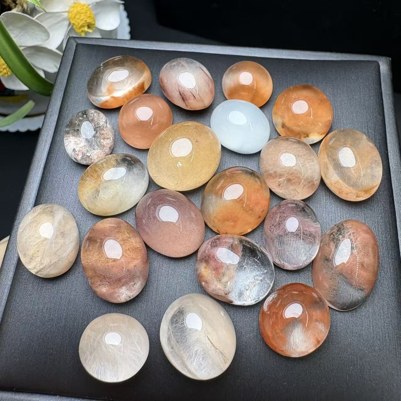 Natural rabbit fur ring bezel, stone size: 13 to 18mm