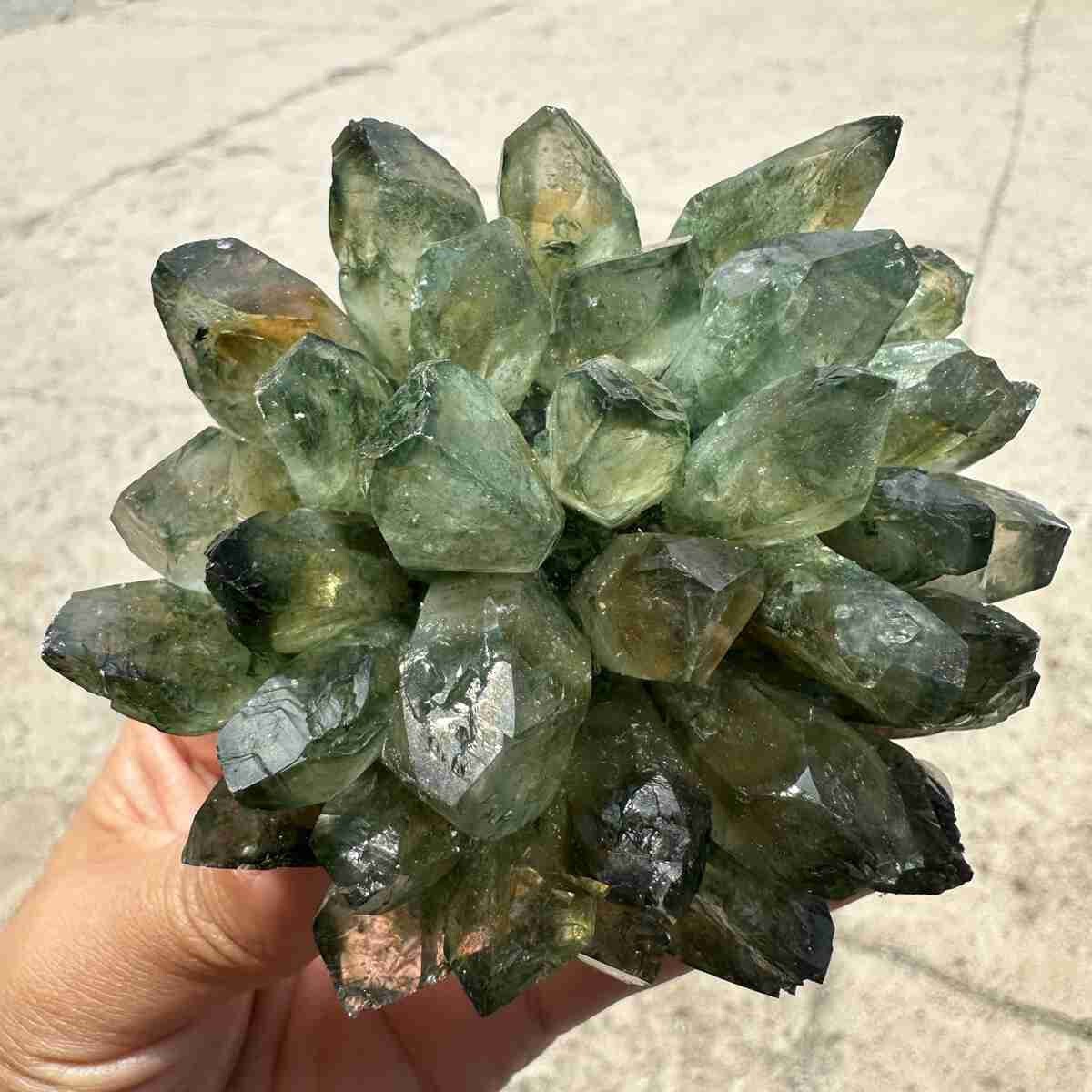 New Find green Phantom Quartz Crystal Cluster Mineral Specimen Healing 300g+ 1pc