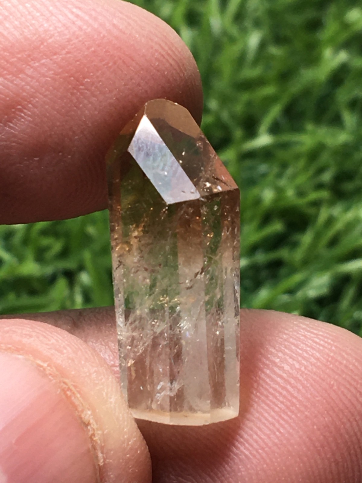 16.80 Carats AMAZING NATURAL POLISHED TOPAZ CRYSTAL FROM PAKISTAN (30zy)