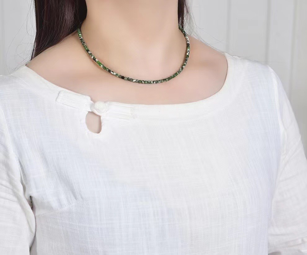 2.5mm Natural Through Grey Stone Crystal Choker Healing Dainty Women’s Necklace