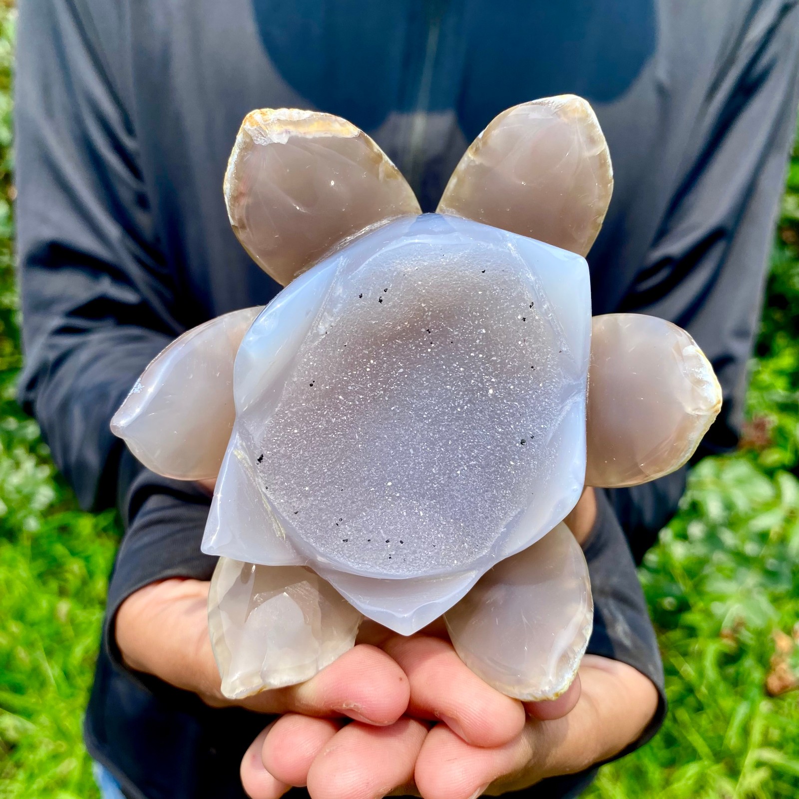 250G Drunken agate lotus hand carved meditation crystal display decoration