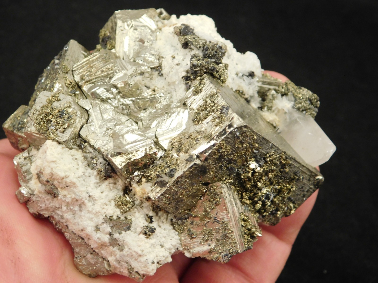 FLUORESCENT Calcite Crystal with PYRITE Crystal CUBES! From Peru 295gr