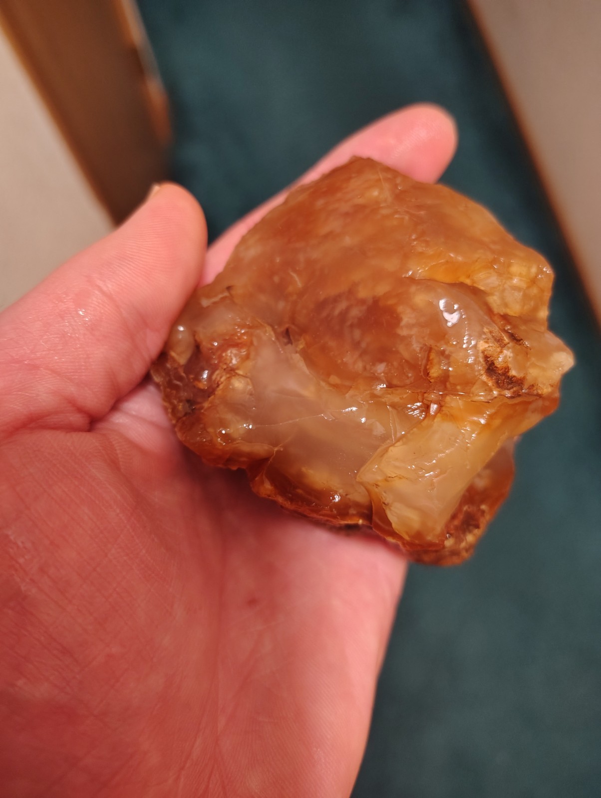 Stunning, Aaa+ unique Oregon carnelian agate,12.2 oz approx 3.5 in multi colored