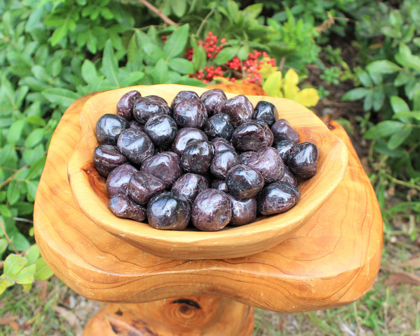 1/4 lb Bulk Lot Garnet Tumbled Stones: Medium 0.75 – 1″ (Crystal Healing) 4 oz