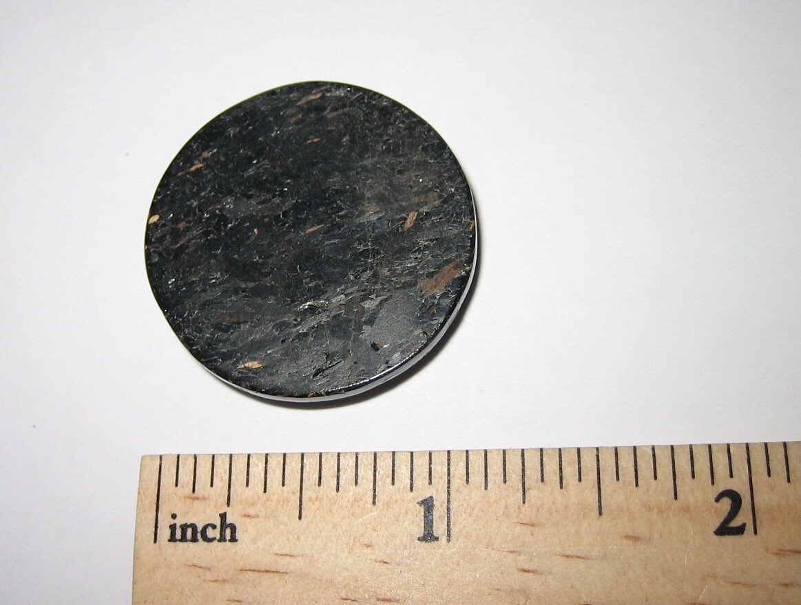 30mm POLISHED NATURAL AUTHENTIC NUUMMITE STONE CABOCHON GREENLAND ~ 10.8grams *A