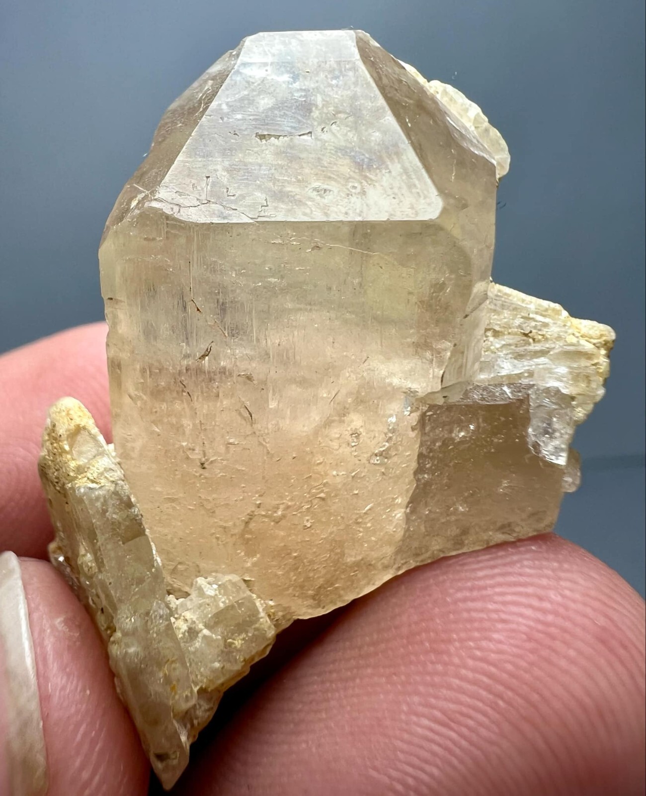 76 Carat Natural !!! Eye Clean Honey Color Topaz Huge Crystal From Skardu @PAK