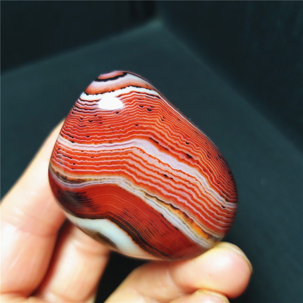TOP 75.8G Natural Polished Silk Banded Lace Stone Madagascar C1243